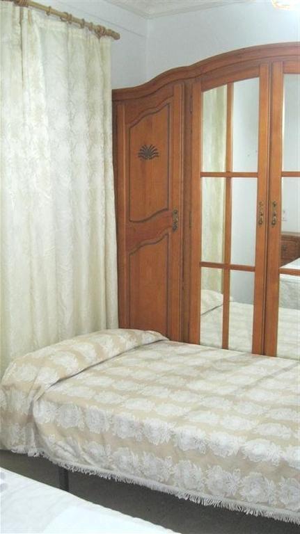 Pension Iglesias Zaragoza Kamer foto
