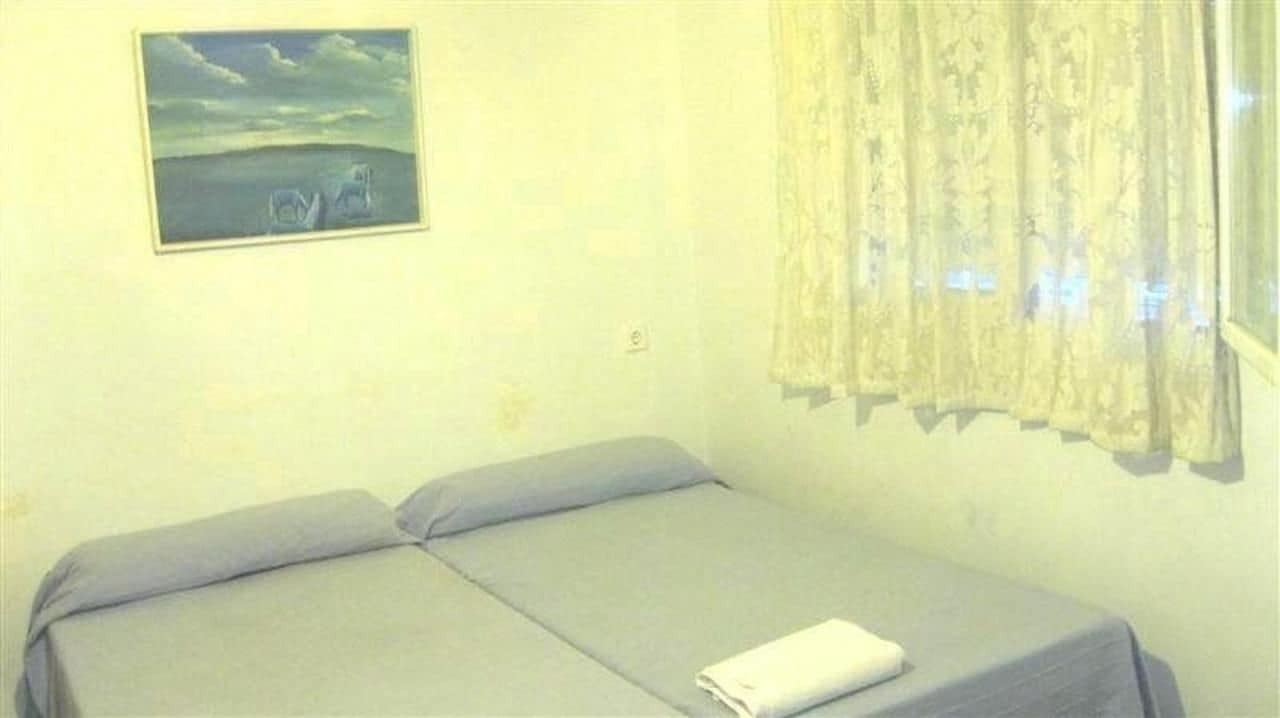 Pension Iglesias Zaragoza Buitenkant foto